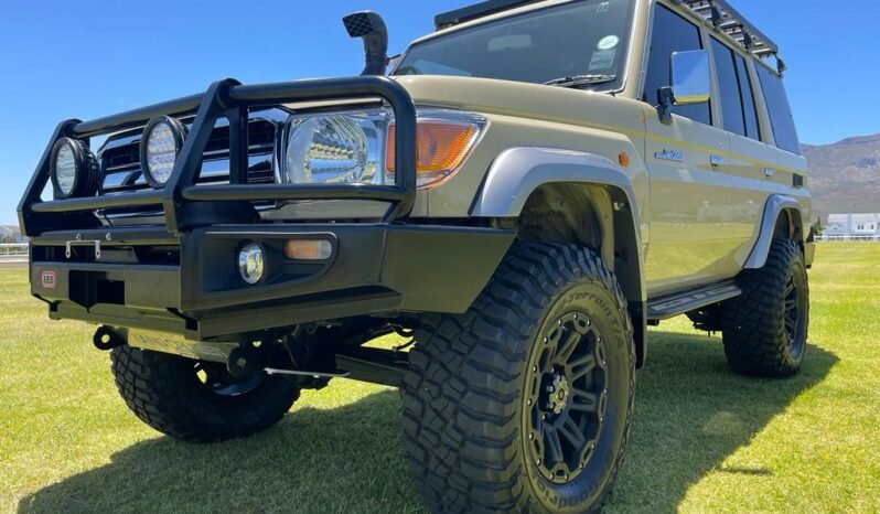 2022 Toyota Land Cruiser 76 Series 4.5 LX V8 Station Wagon full
