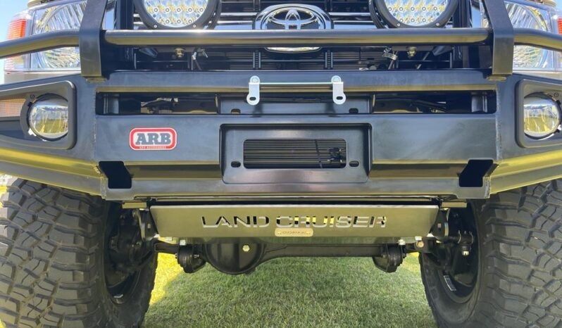 2022 Toyota Land Cruiser 76 Series 4.5 LX V8 Station Wagon full