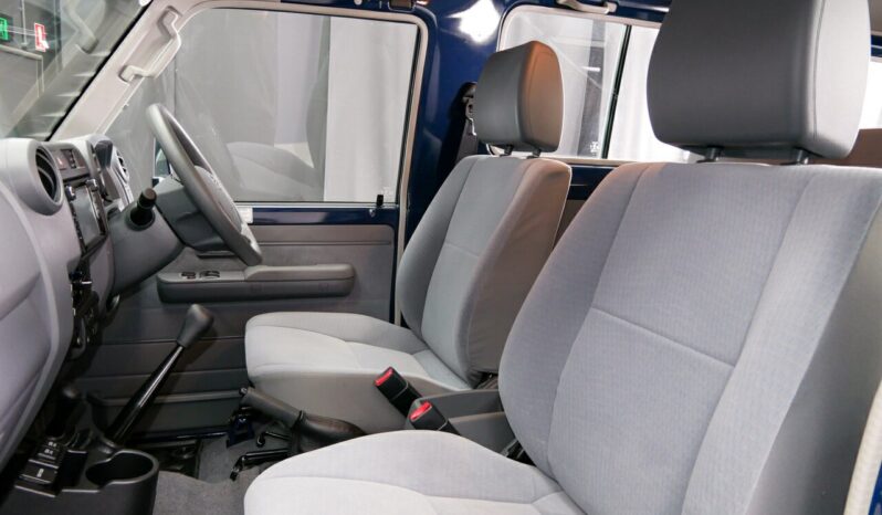 2022 Toyota Landcruiser GXL Troopcarrier Manual full