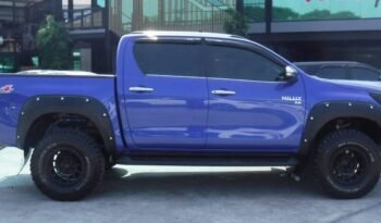 2015 Toyota Hilux Revo full