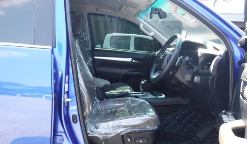 2015 Toyota Hilux Revo full