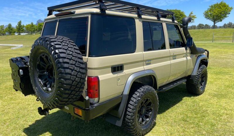 2022 Toyota Land Cruiser 76 Series 4.5 LX V8 Station Wagon full
