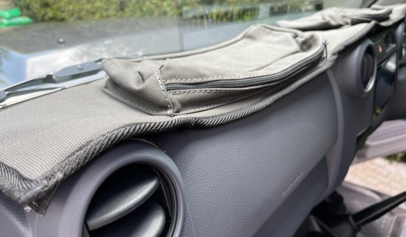 2023 Toyota Land Cruiser 79 4.5D LX V8 Double Cab full