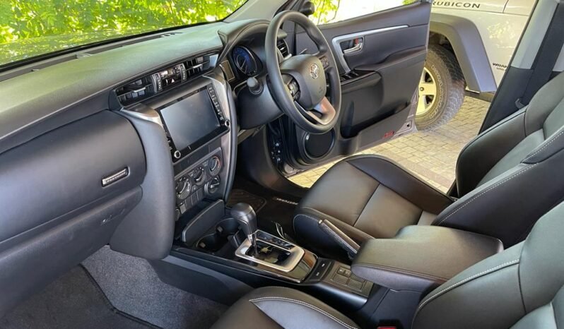 2022 Toyota Fortuner 2.4 GD6 Auto 4×4 full
