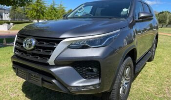 2022 Toyota Fortuner 2.4 GD6 Auto 4×4 full