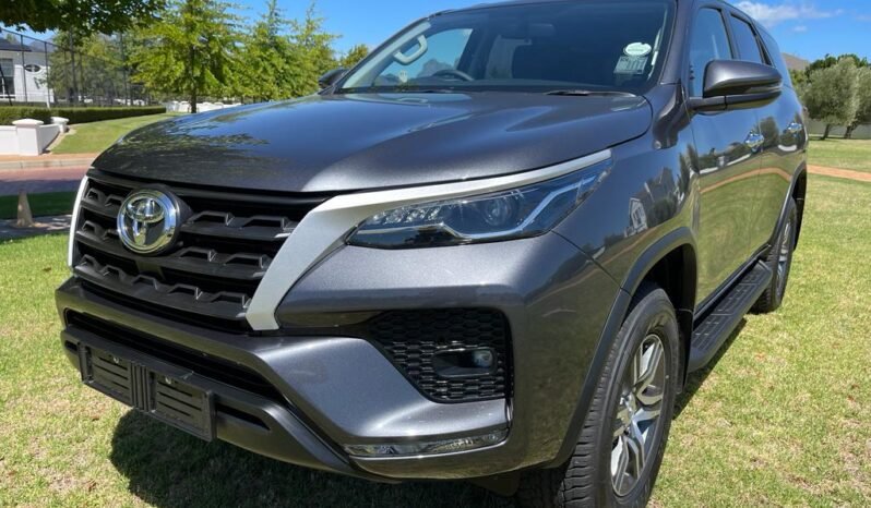 2022 Toyota Fortuner 2.4 GD6 Auto 4×4 full