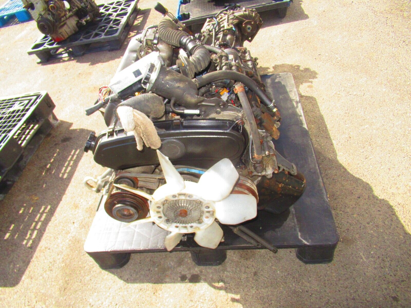 Toyota Hilux 1KZ-TE Turbo Diesel Engine AT 4wd Transmission 1KZ 4Runner