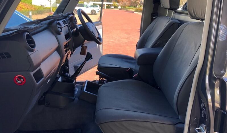 2021 Toyota Landcruiser Single Cabin full