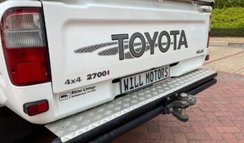 2004 Toyota Hilux 2.7i Raider DC 4×4 full