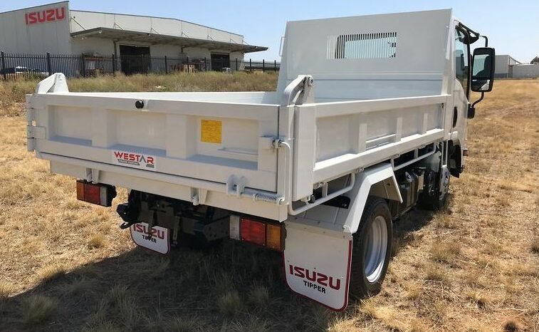 2022 Isuzu N Series NLR 45-150 Tipper full