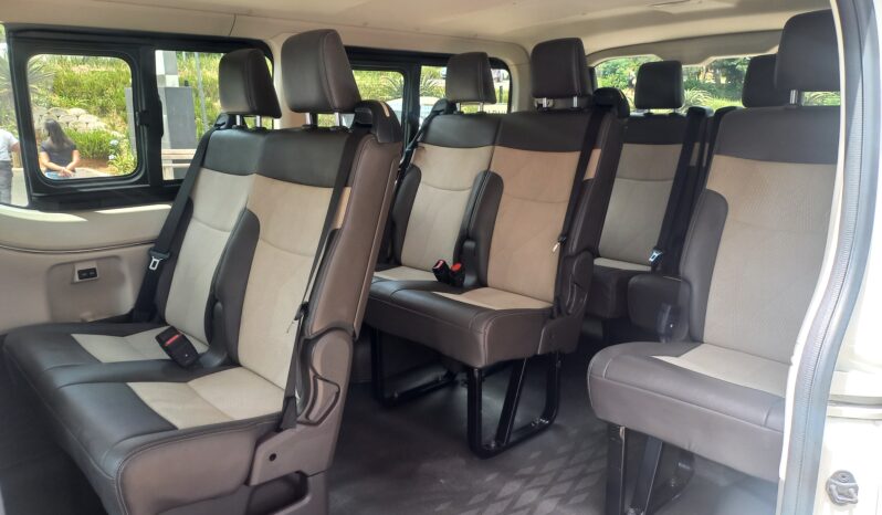 2023 Toyota Hiace 2.8 GL 11 Seater full
