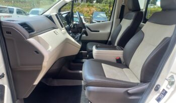 2023 Toyota Hiace 2.8 GL 11 Seater full