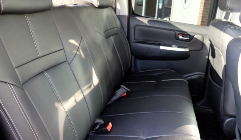 2015 Toyota Hilux Invincible double cab full