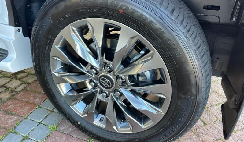 2023 Toyota LandCruiser 300 Series full