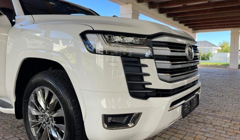 2023 Toyota LandCruiser 300 Series full