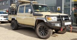 Toyota-Land-Cruiser-79-4-5-1