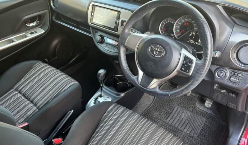 2014 Toyota Vitz RS full