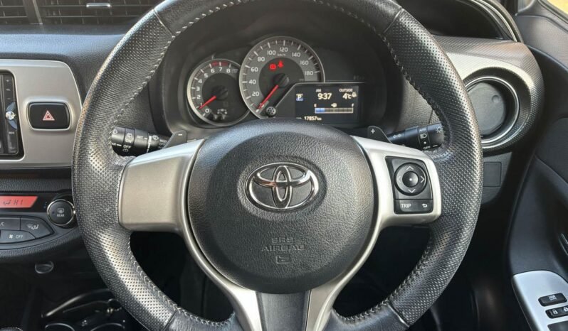 2014 Toyota Vitz RS full