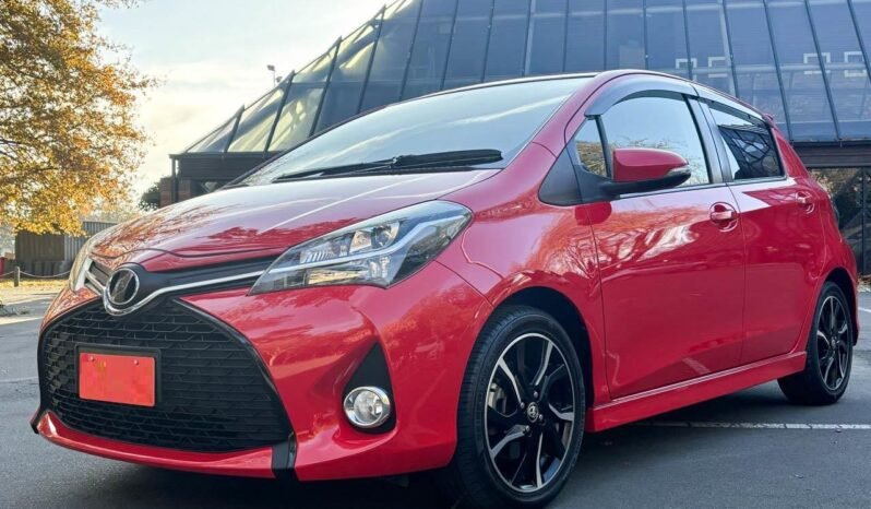 2014 Toyota Vitz RS full