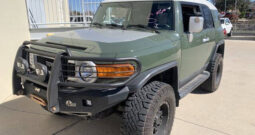 2014-toyota-fj-cruiser-base-4×4-4dr-suv-5a
