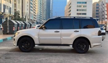 Mitsubishi Pajero 3.8L V6 4WD Signature edition full