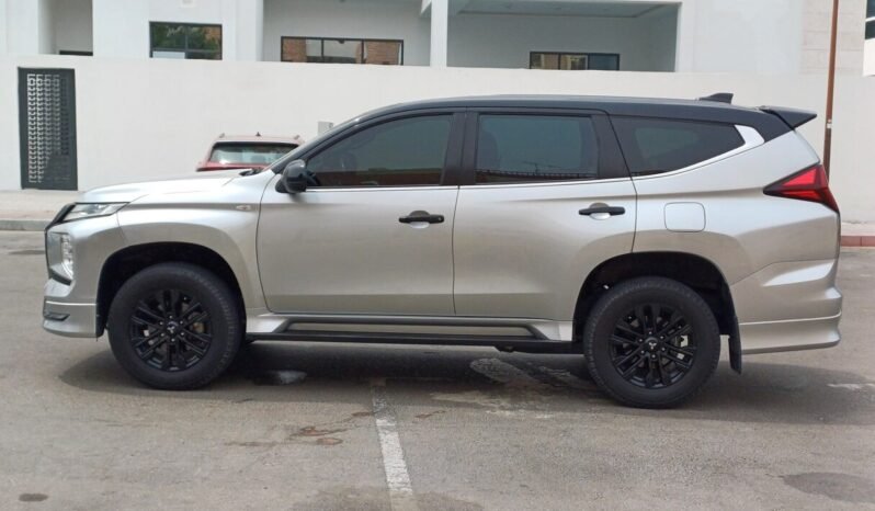 Mitsubishi Pajero Sport 3.0L V6 4WD full