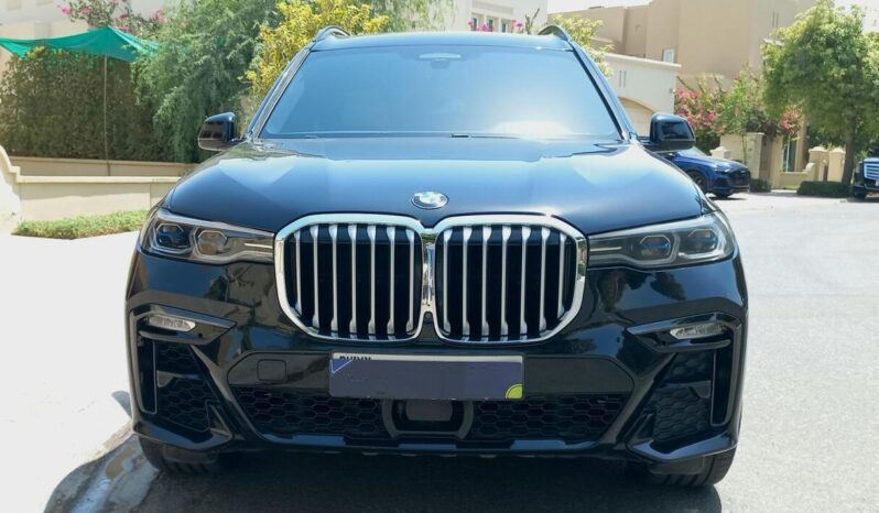BMW X7 Mkit Xdrive 50i V8 4.4L Twin Turbo full