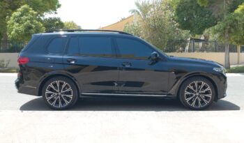 BMW X7 Mkit Xdrive 50i V8 4.4L Twin Turbo full