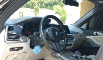 BMW X7 Mkit Xdrive 50i V8 4.4L Twin Turbo full