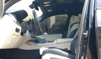 BMW X7 Mkit Xdrive 50i V8 4.4L Twin Turbo full