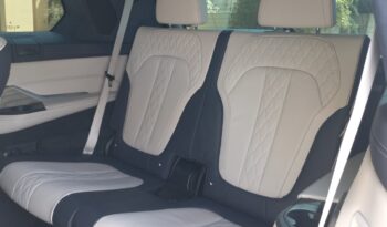 BMW X7 Mkit Xdrive 50i V8 4.4L Twin Turbo full