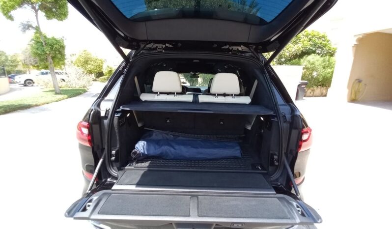 BMW X7 Mkit Xdrive 50i V8 4.4L Twin Turbo full