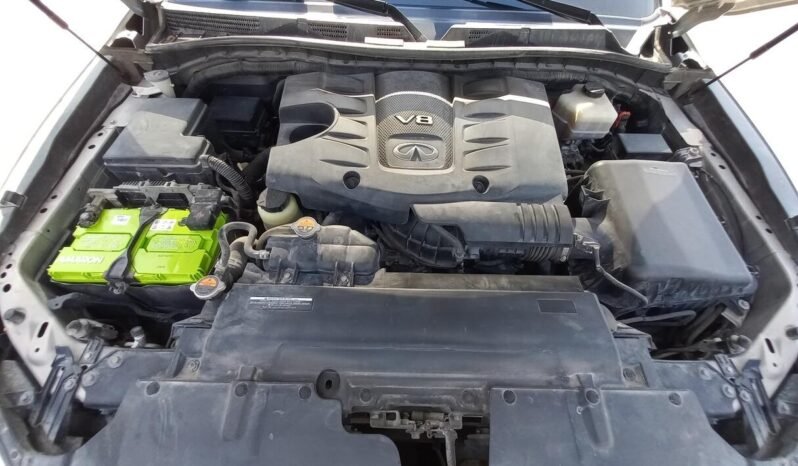 Infiniti QX80 full