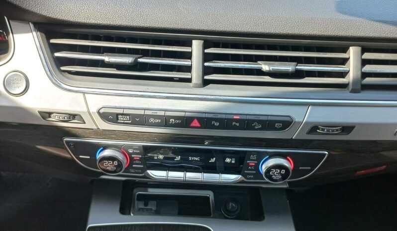 Audi Q7 45 TFSI V6 3.0L Quattro Turbocharged full