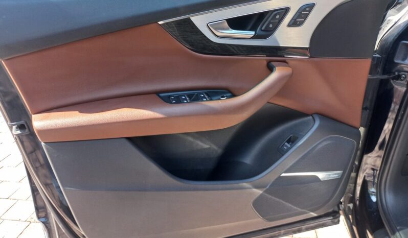 Audi Q7 45 TFSI V6 3.0L Quattro Turbocharged full