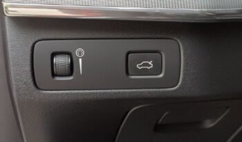 Volvo XC90 T6 R-Design 2.0L Turbo full