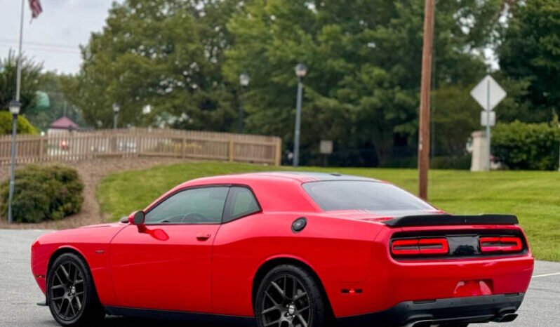 2016 Dodge Challenger full