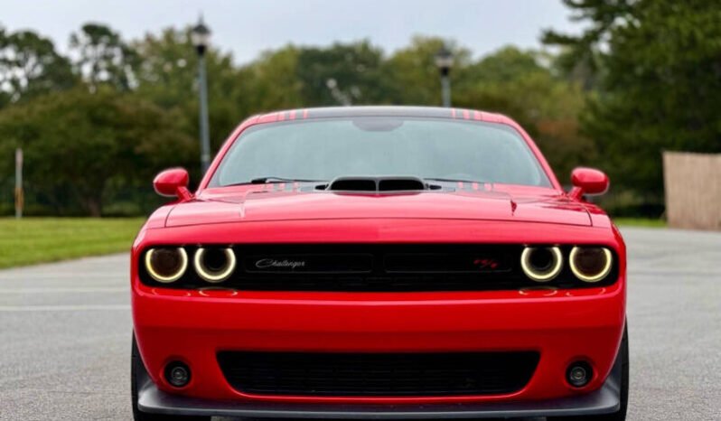 2016 Dodge Challenger full