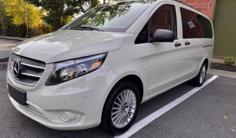 2019 Mercedes-Benz Metris full