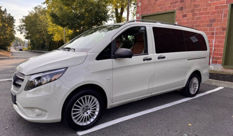 2019 Mercedes-Benz Metris full
