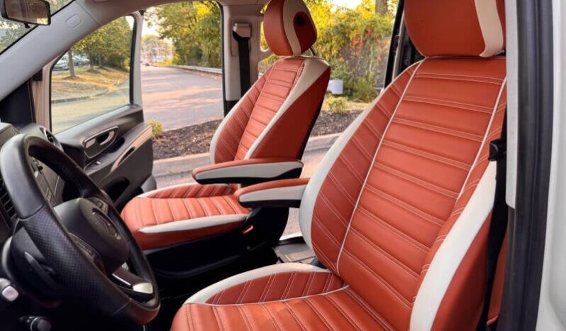 2019 Mercedes-Benz Metris full