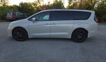 2021 Chrysler Pacifica full