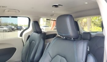 2021 Chrysler Pacifica full