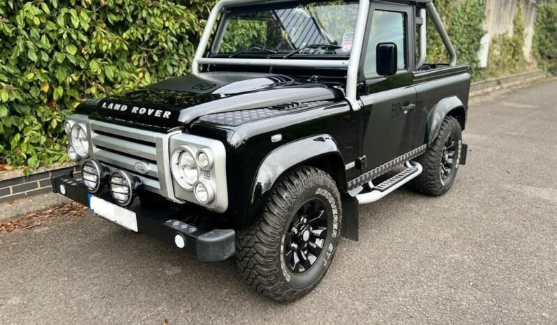 2009 Land Rover 90 Defender SVX full