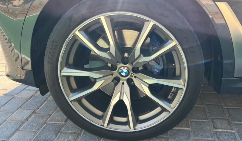 2021 BMW X7 M50i V8 4.4L. full