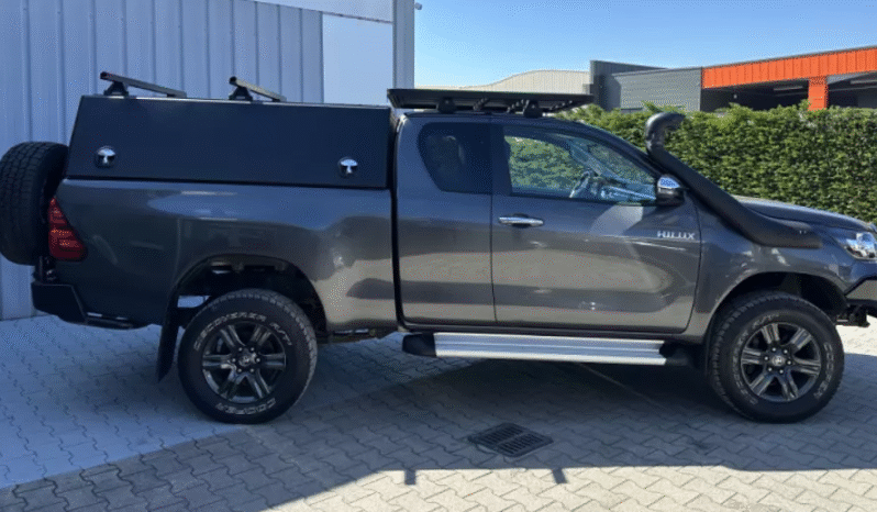 2021 Toyota Hilux 2.8L 204 CV D-4D AT 4X4 LEGENDE EDITION EXTRA full