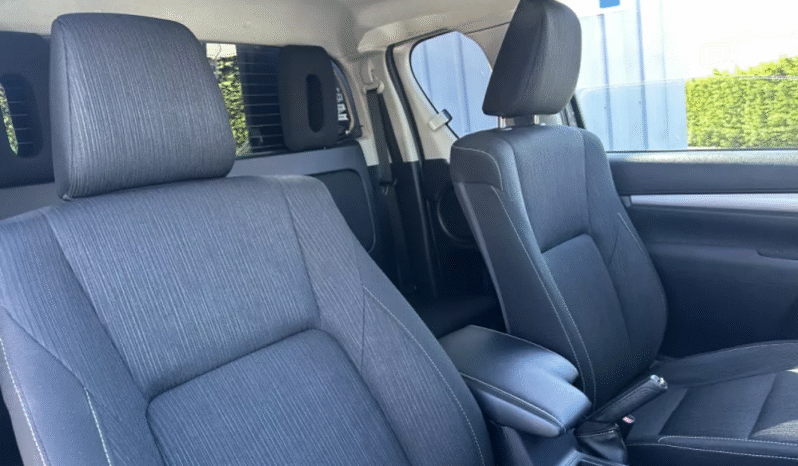 2021 Toyota Hilux 2.8L 204 CV D-4D AT 4X4 LEGENDE EDITION EXTRA full