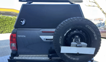 2021 Toyota Hilux 2.8L 204 CV D-4D AT 4X4 LEGENDE EDITION EXTRA full