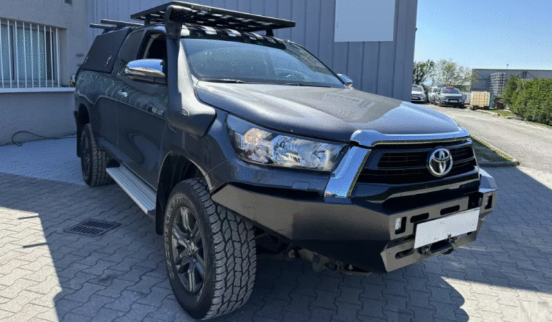 2021 Toyota Hilux 2.8L 204 CV D-4D AT 4X4 LEGENDE EDITION EXTRA full