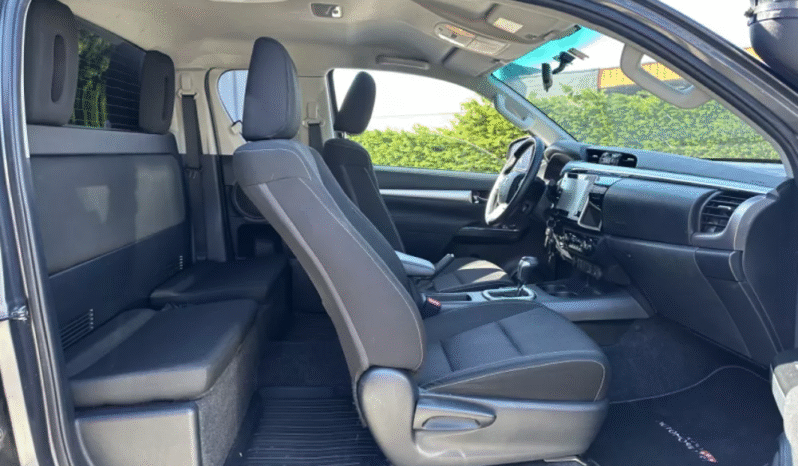 2021 Toyota Hilux 2.8L 204 CV D-4D AT 4X4 LEGENDE EDITION EXTRA full